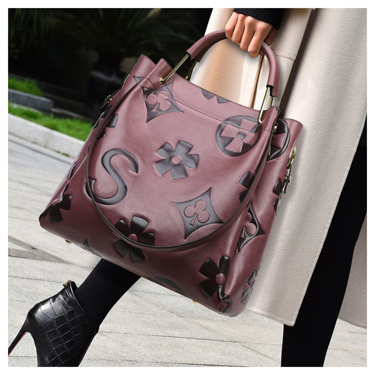 Large Capacity PU Leather Women’s Tote Bag with Multi-Strap Carry & Embossed Design