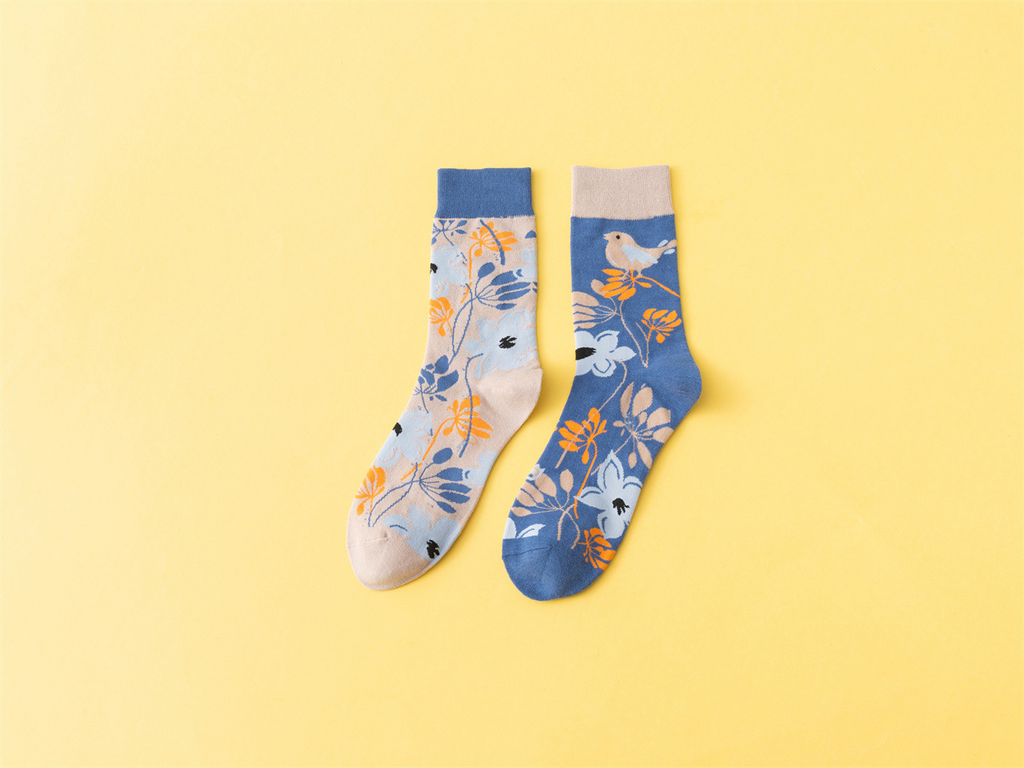 Aesthetic Artistic Patterned Crew Socks - Colorful & Breathable Cotton Blend (2 Pairs)